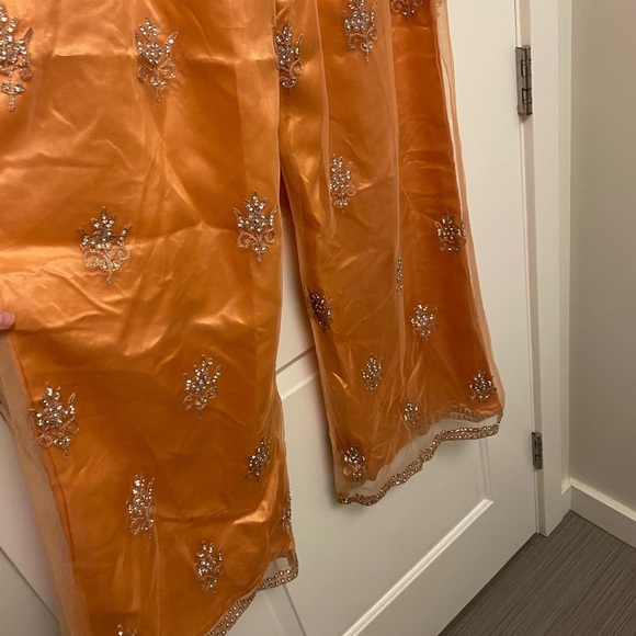 Salwar Kameez Fancy Indian/Punjabi Suit NWOT - Picture 7 of 8